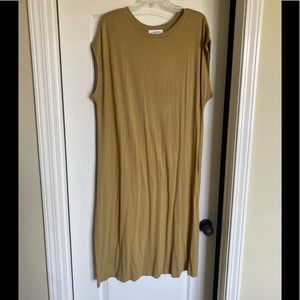 Carly Jean Los Angeles cozy everyday dress